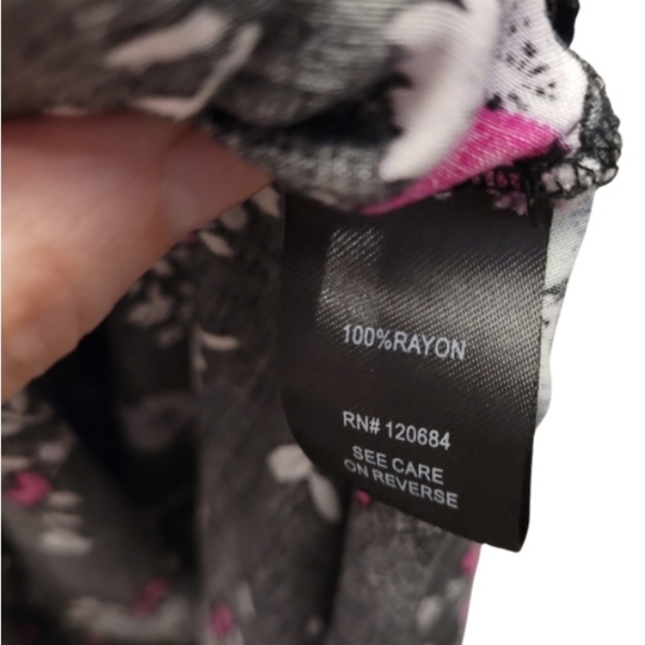 TORRID High-Low Floral Ruffle Dress size 2 - Picture 6 of 7